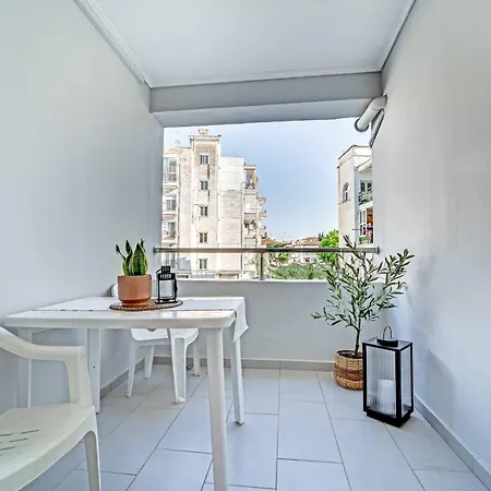 Apartments More * Peraía