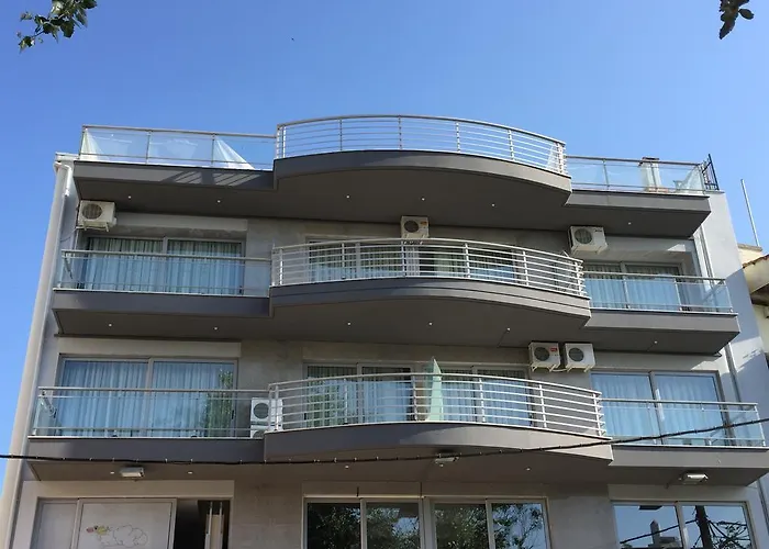 Διαμερίσματα More Περαία