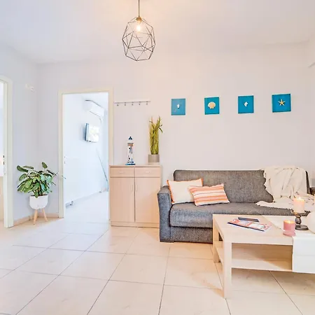 Apartments More Peraía