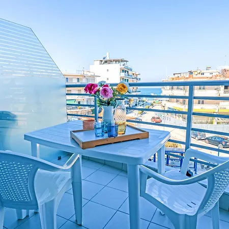 Apartments More * Peraía