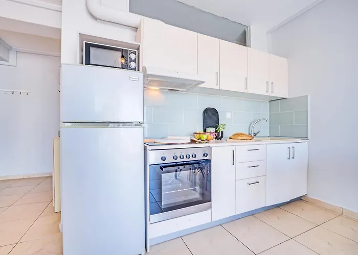 Apartments More דירה Peraía