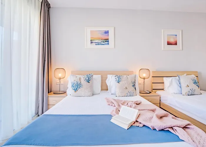 Apartments More * Peraía