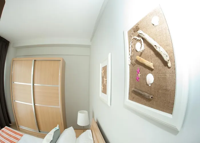 Apartments More דירה *