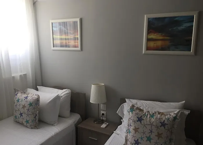Apartments More דירה Peraía